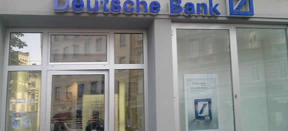 Si può ottenere il rimborso degli interessi non dovuti per l’anatocismo autorizzato dai clienti con condotte “aggressive” delle banche